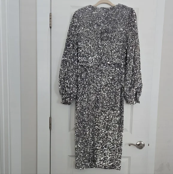 Boohoo Silver Sequin Midi Dress - Picture 4 of 5